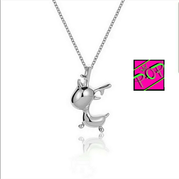 Jewelry - Adorable sterling silver reindeer necklace